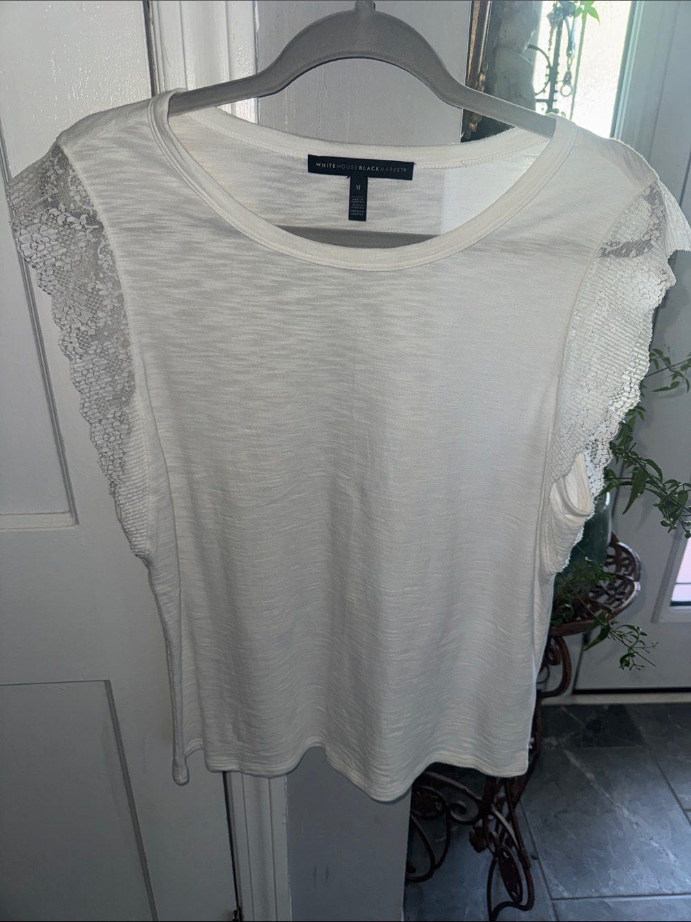 White House Black Market White Lace Flutter Sleeve Tank size medium